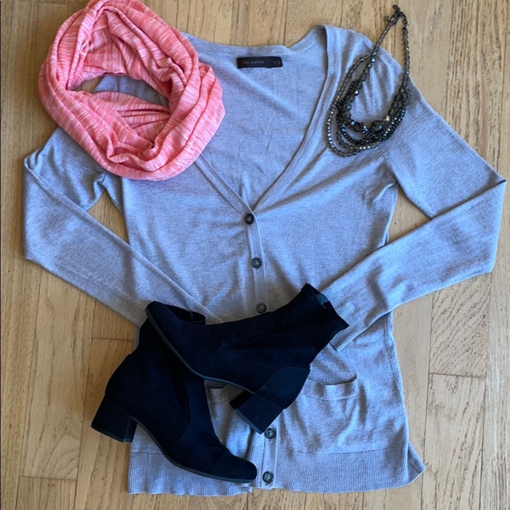 Limited Cardigan gray women’s size small